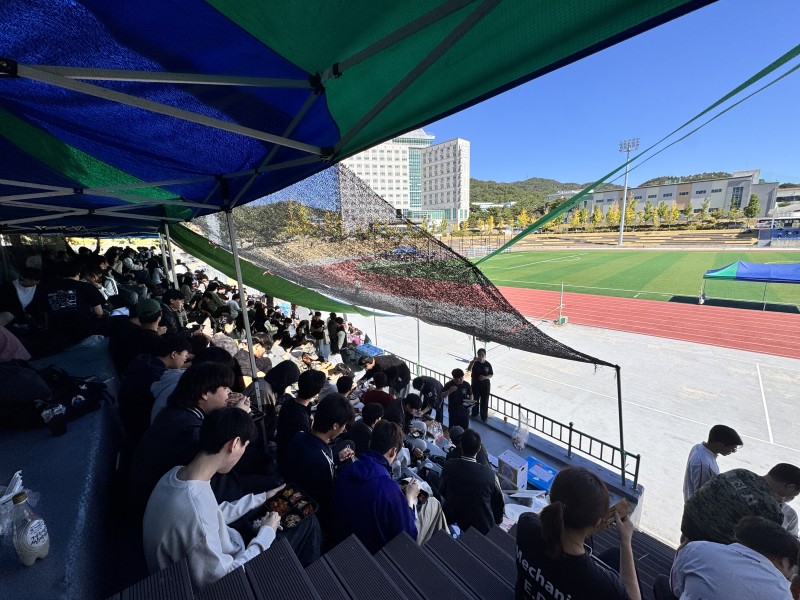 KakaoTalk_20261012_120056065_09.jpg